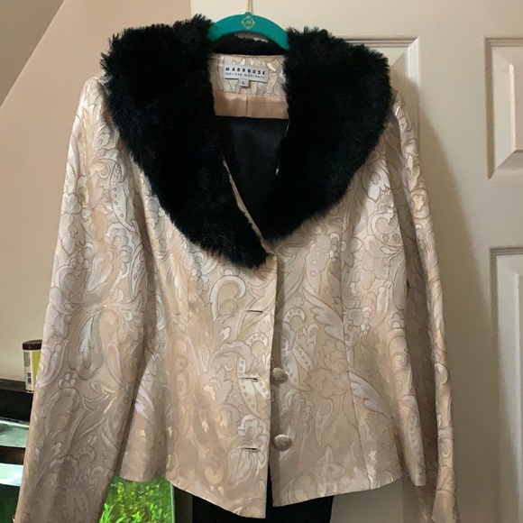 MADHOUSE Melissa Mcelrath/ Women’s pantsuit- jacket with black satin pants. - Picture 2 of 4